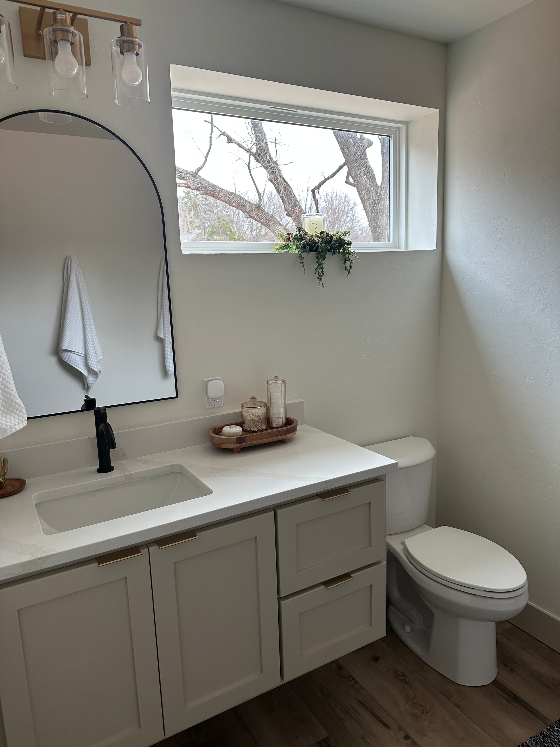Above The Pines Guest Suite - Rental at Wells Christmas Tree Farm Norman OK